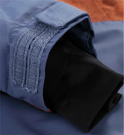 Mens waterproof breathable ski jacket cuff